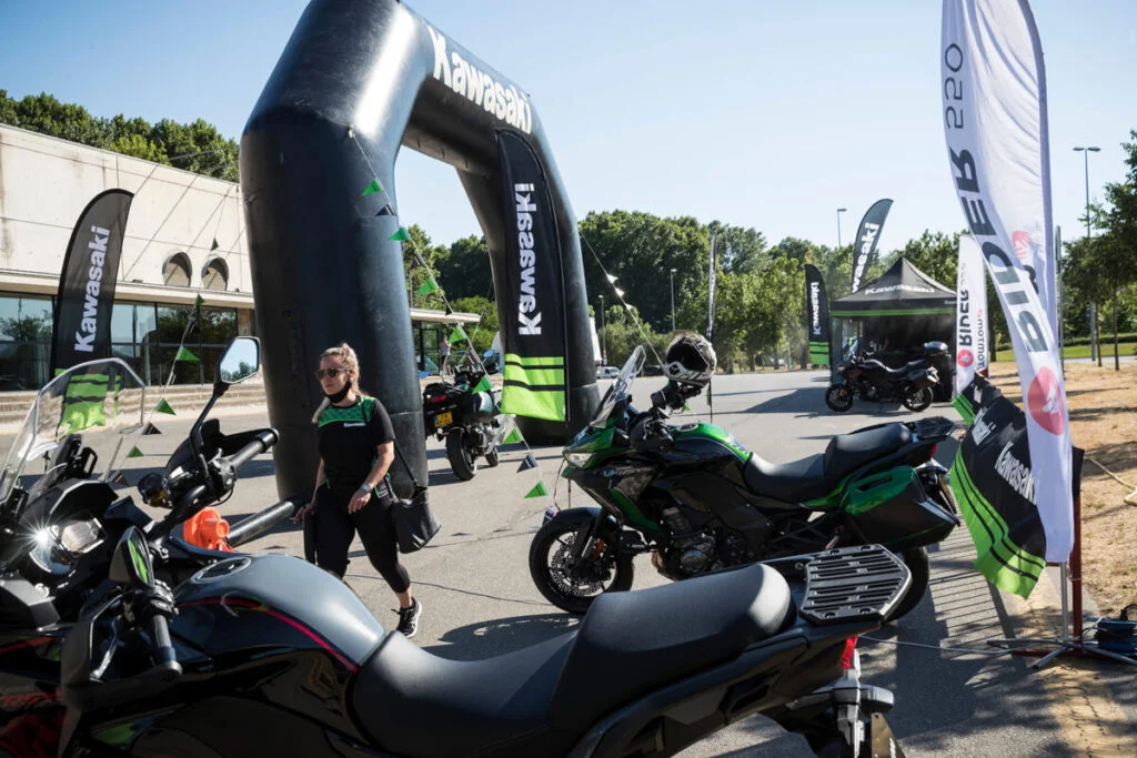 Experiencia Kawasaki Versys 1000: Prueba completa en Chrome ...