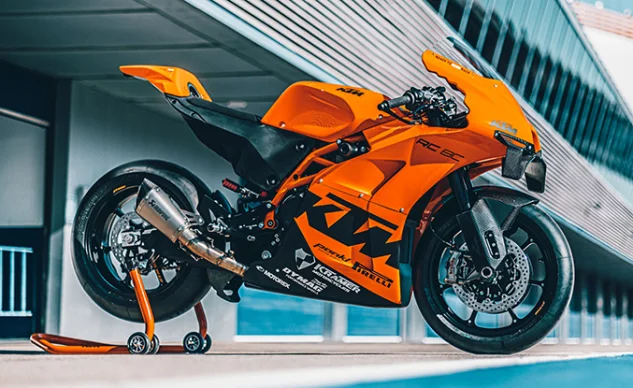 Se presenta la producción limitada 2022 KTM RC 8C