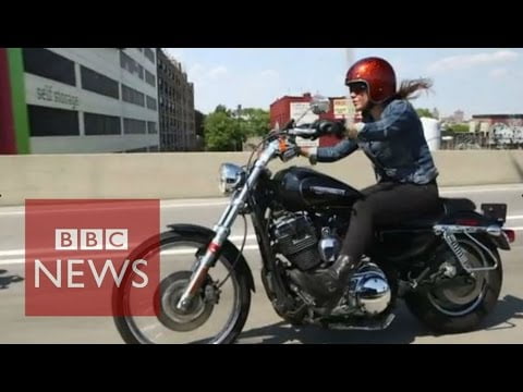Único club de motociclistas para mujeres en Nueva York - BBC News