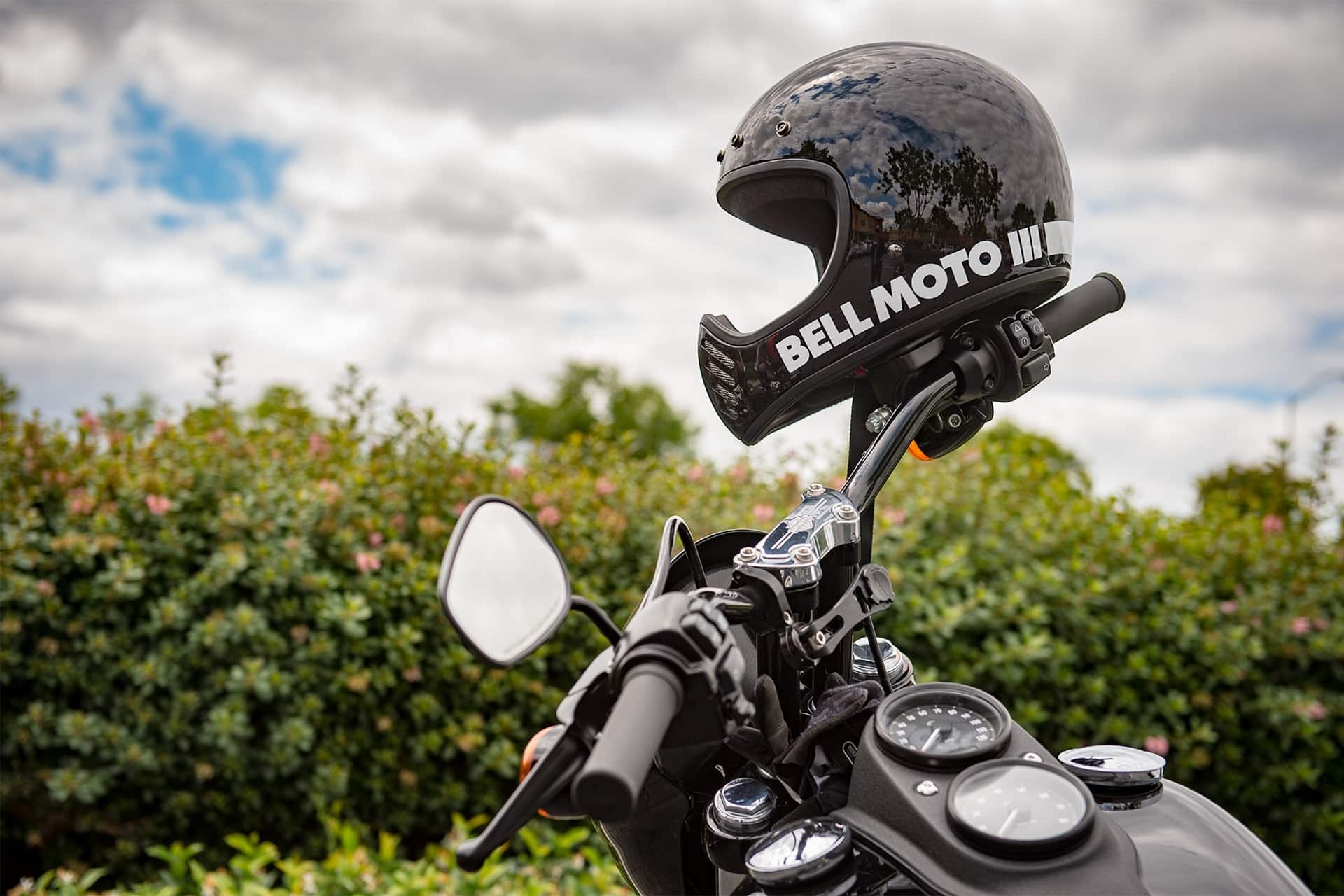 Bell Moto-3: Estilo personalizado combinado con las últimas tecnologías